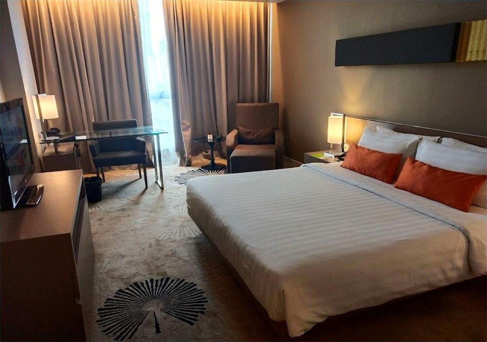 The Premiere Hotel Pekanbaru Zewnętrze zdjęcie