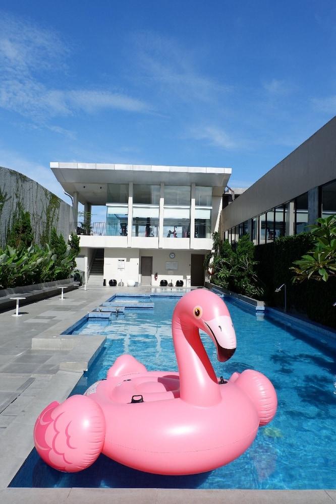 The Premiere Hotel Pekanbaru Zewnętrze zdjęcie