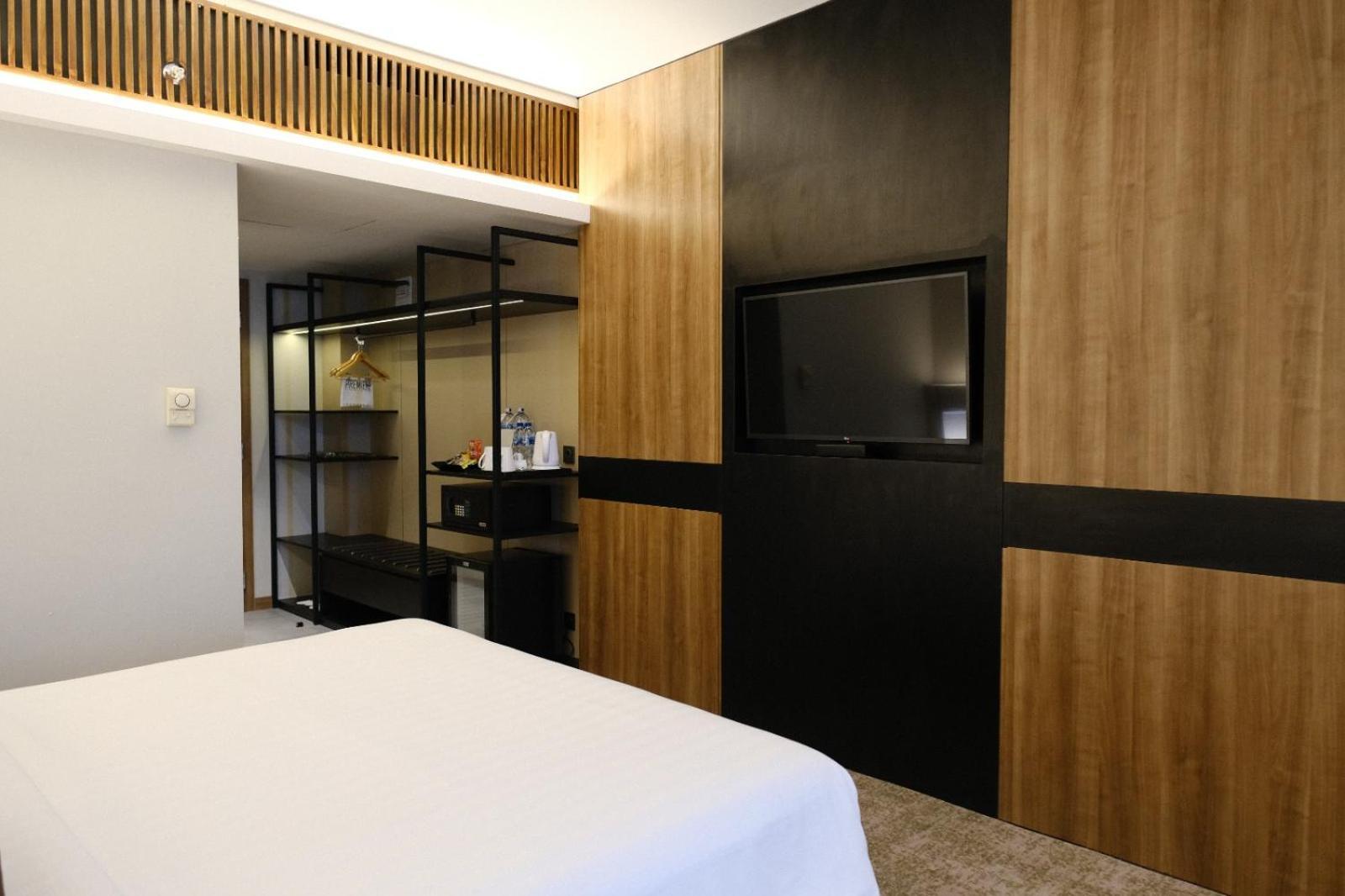 The Premiere Hotel Pekanbaru Zewnętrze zdjęcie