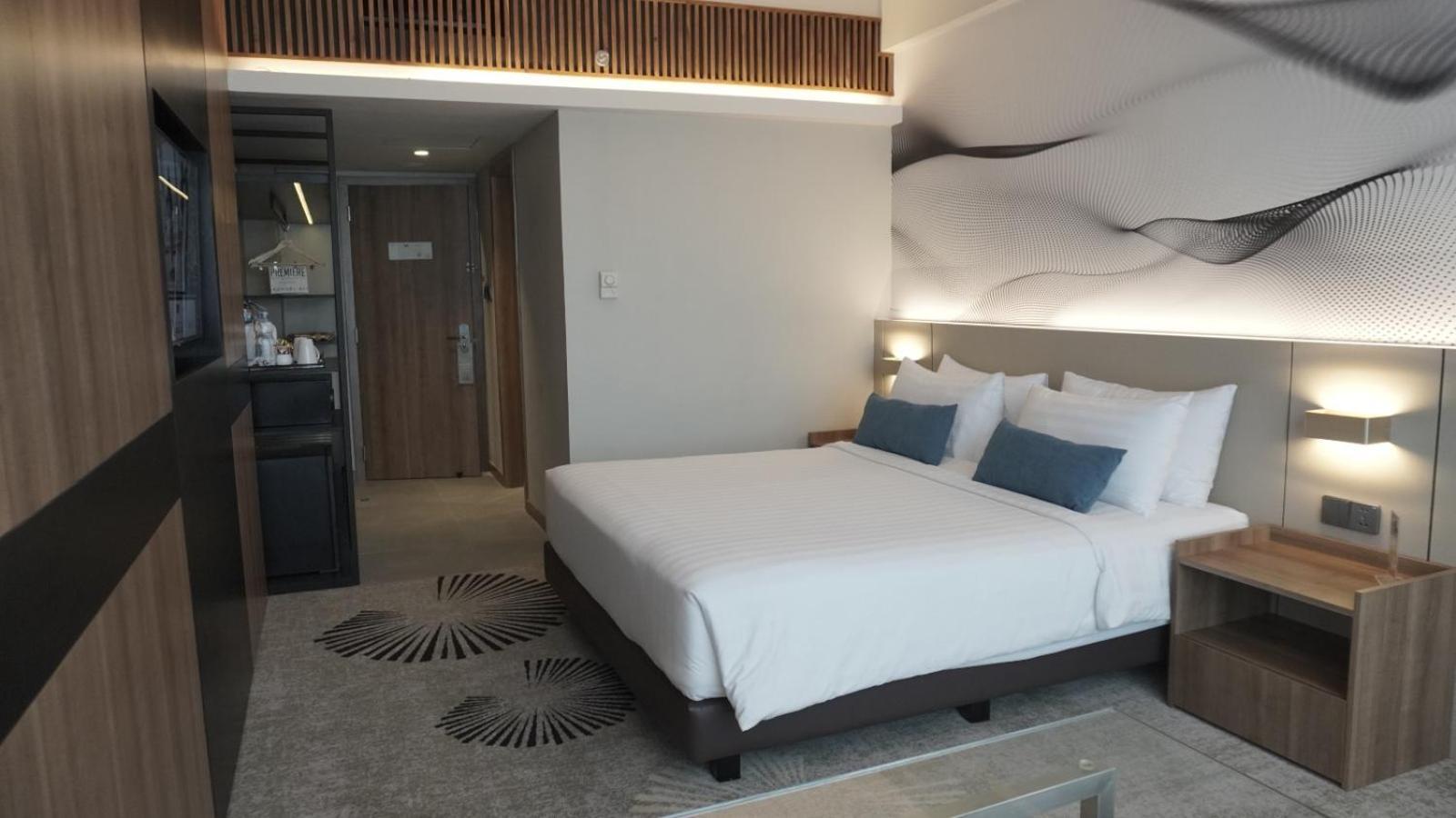 The Premiere Hotel Pekanbaru Zewnętrze zdjęcie