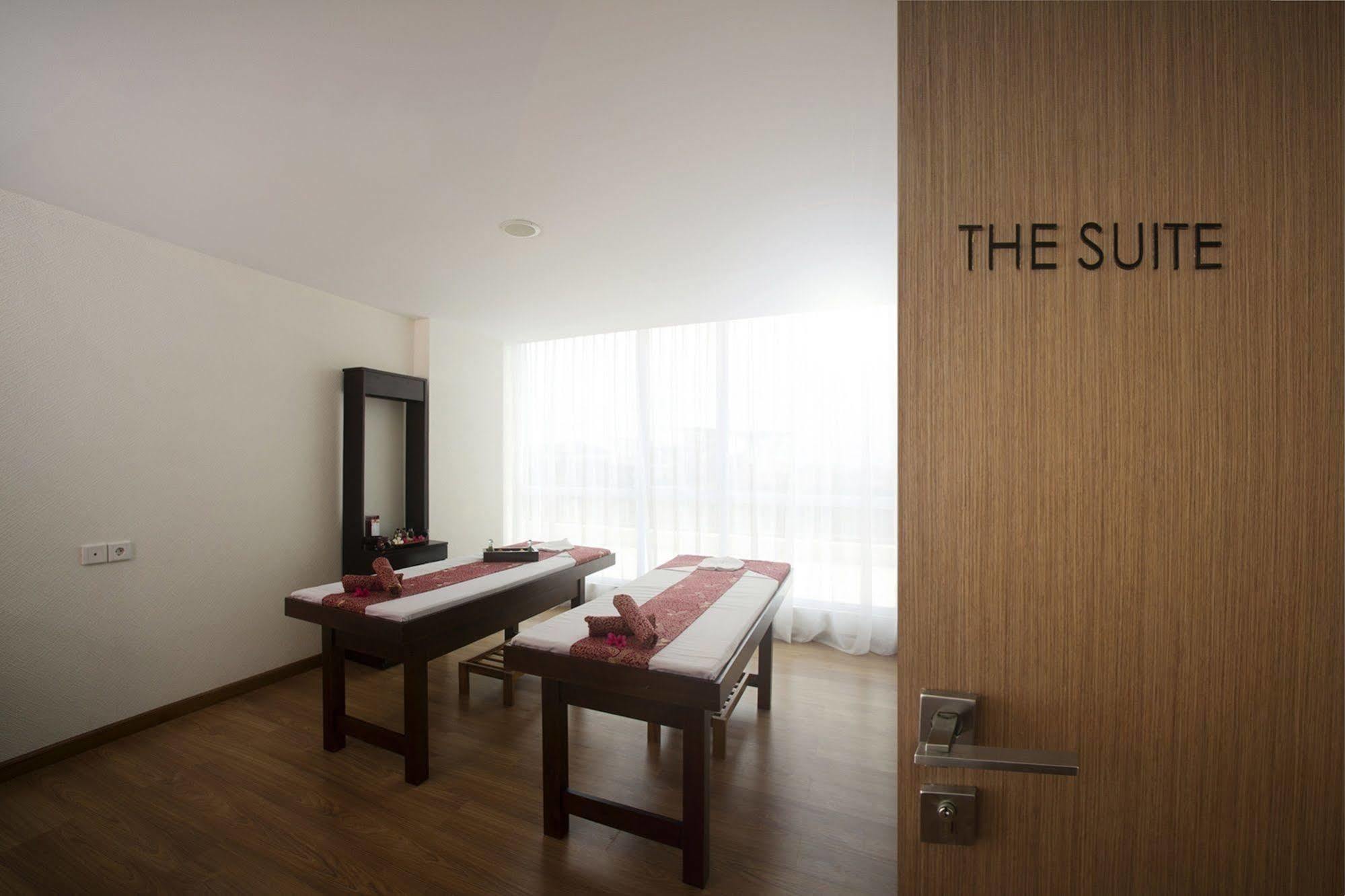 The Premiere Hotel Pekanbaru Zewnętrze zdjęcie